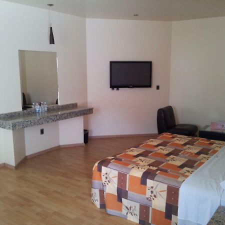 קרטרו Motel Paraiso Suites מראה חיצוני תמונה