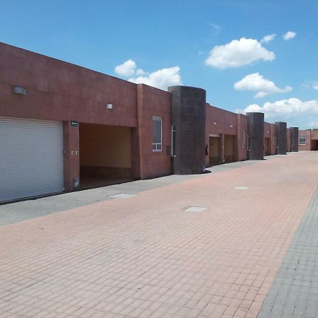 קרטרו Motel Paraiso Suites מראה חיצוני תמונה